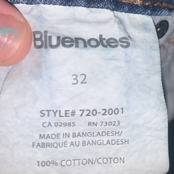 Blue Jean shorts - Picture 3 of 3